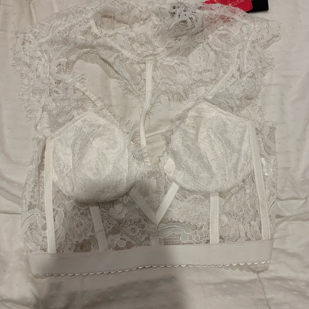 White lingerie bra
